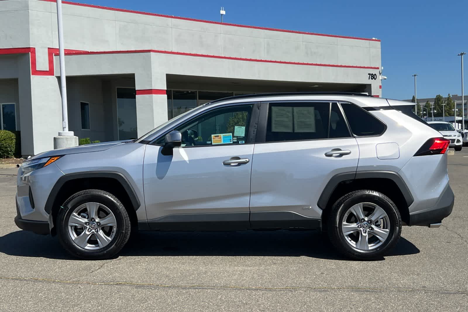 Thumbnail: 2024 Toyota RAV4 - 9