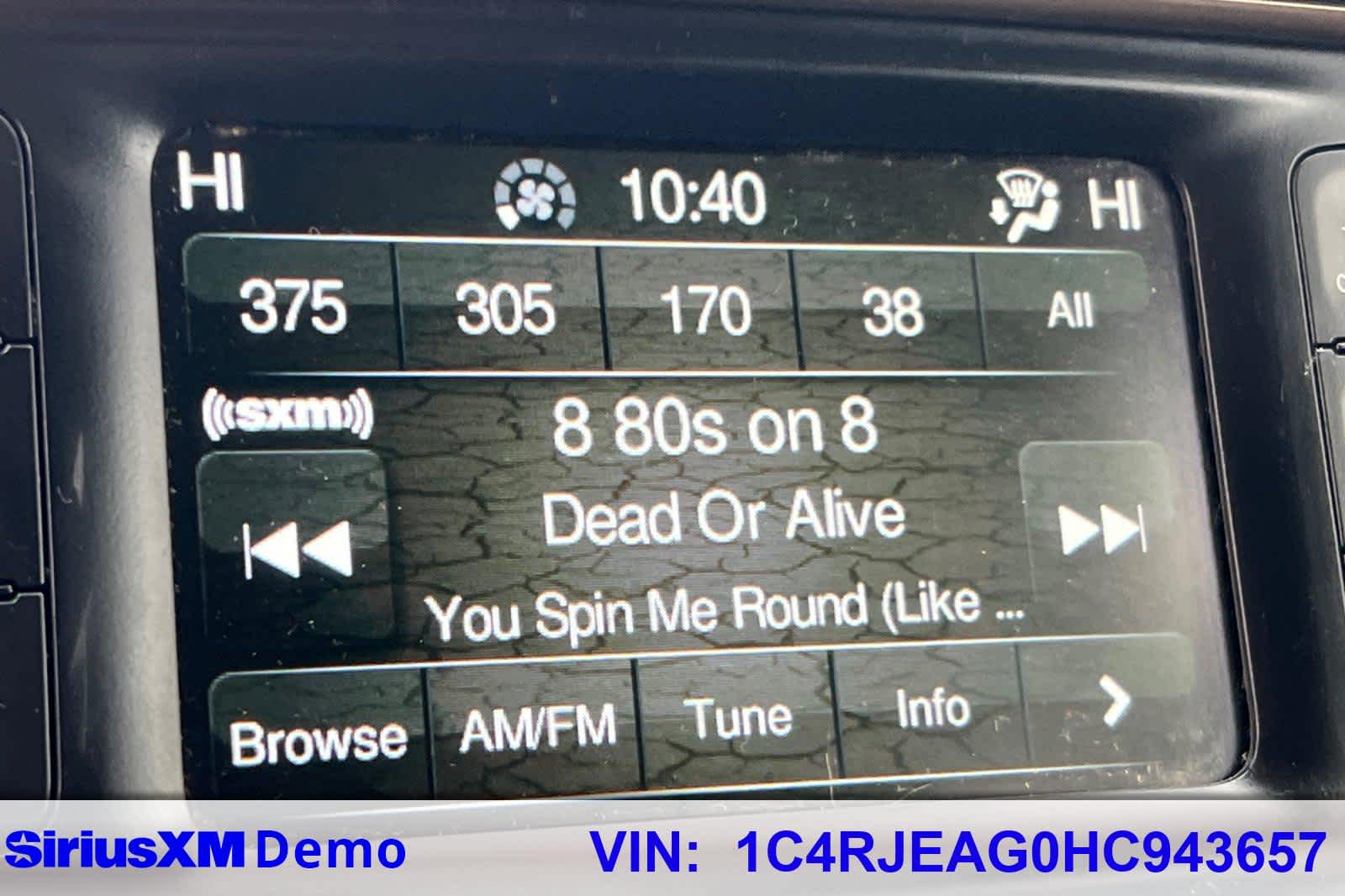 Thumbnail: 2017 Jeep Grand Cherokee - 29