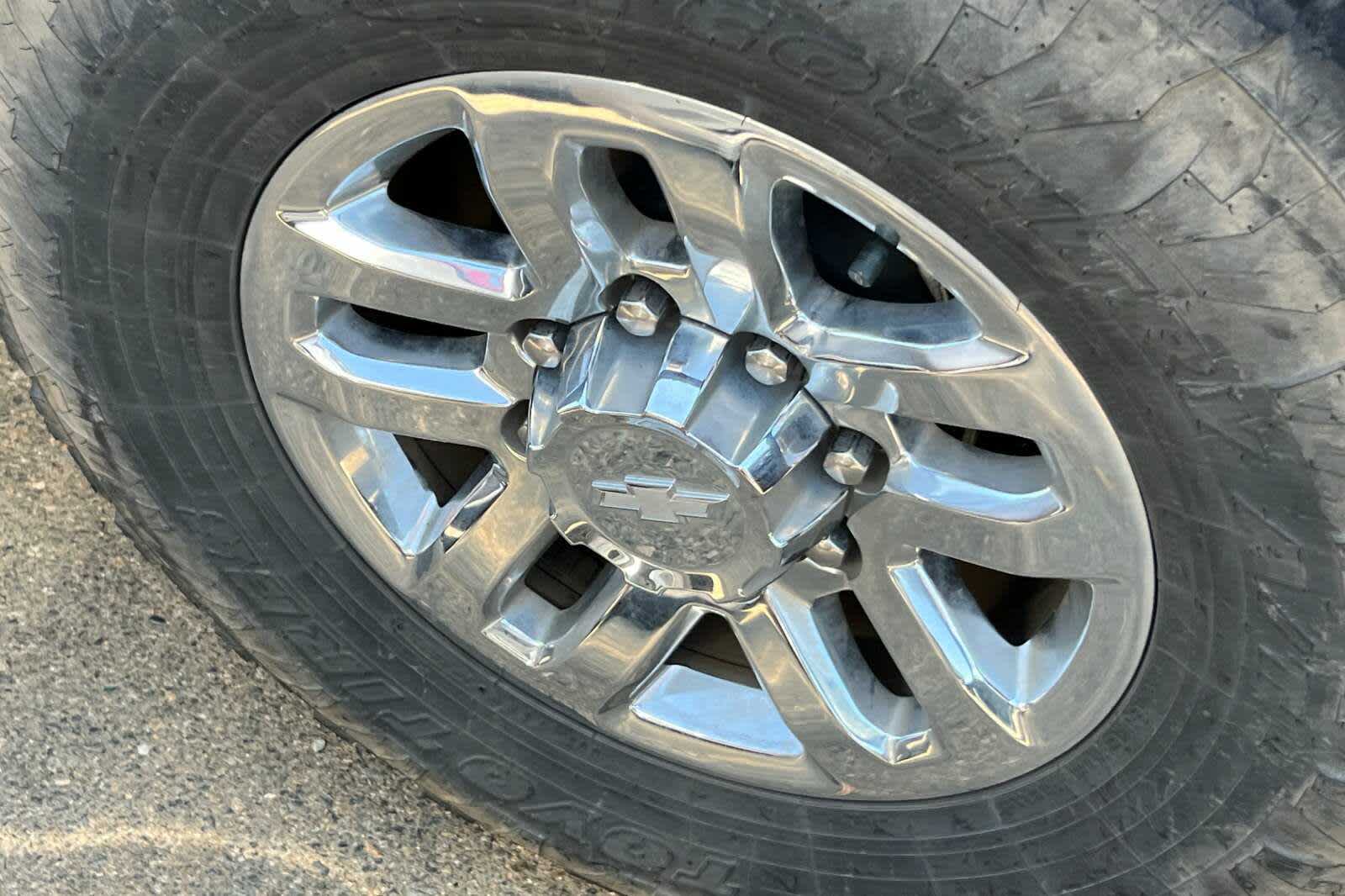 Thumbnail: 2019 Chevrolet Silverado 2500 - 17
