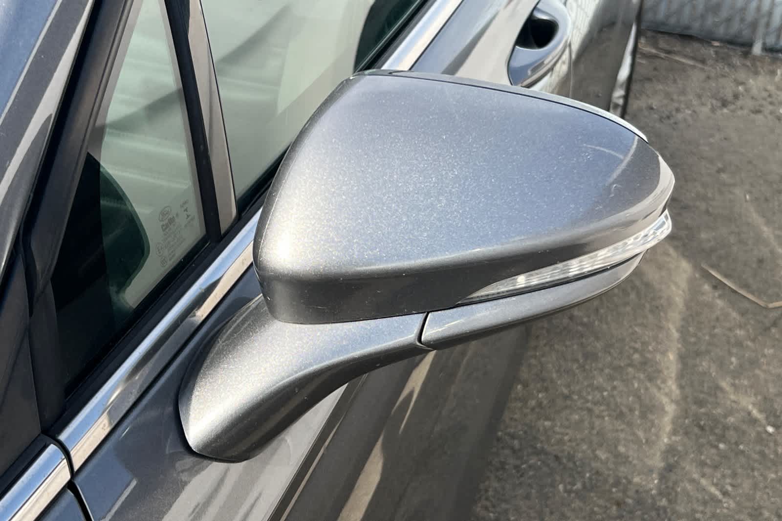 Thumbnail: 2014 Ford Fusion - 9