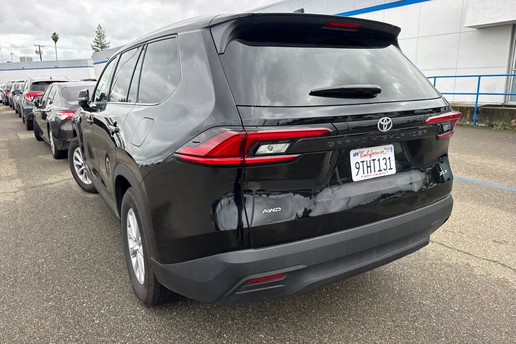 Used 2025 Toyota Grand Highlander XLE SUV