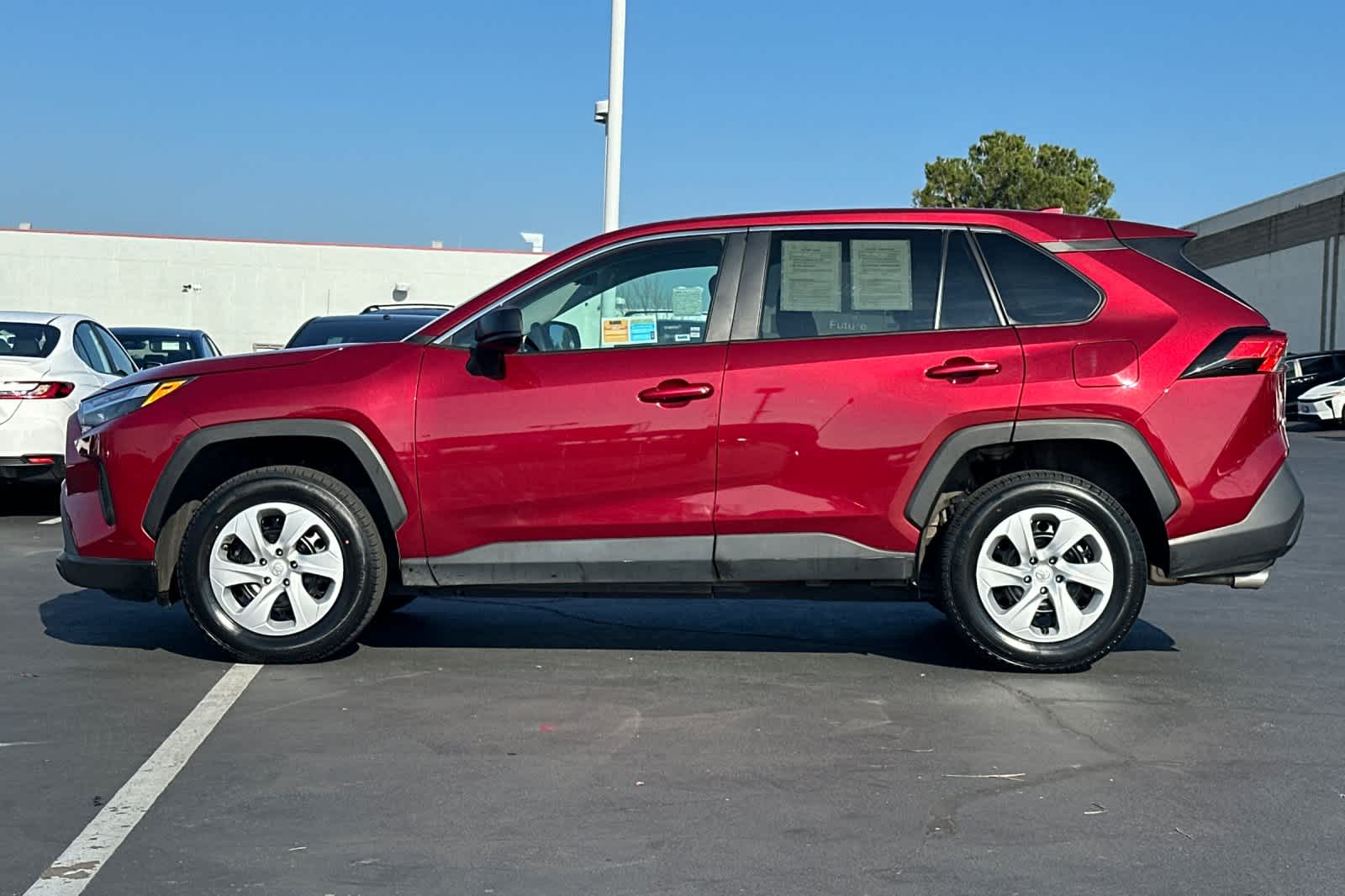 Thumbnail: 2024 Toyota RAV4 - 9