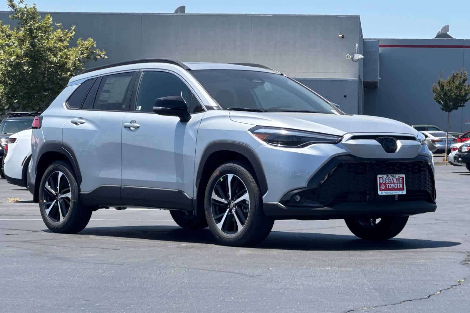 2025 Toyota Corolla Cross XSE 9