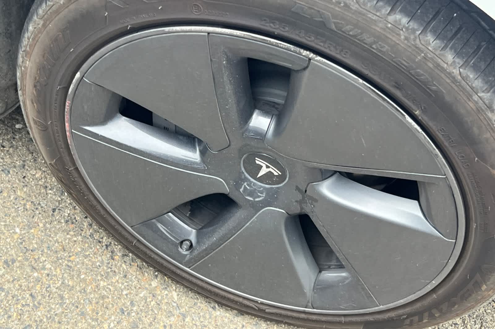 Thumbnail: 2022 Tesla Model 3 - 15