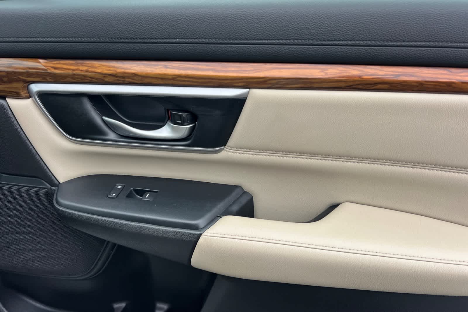 Thumbnail: 2017 Honda CR-V - 19