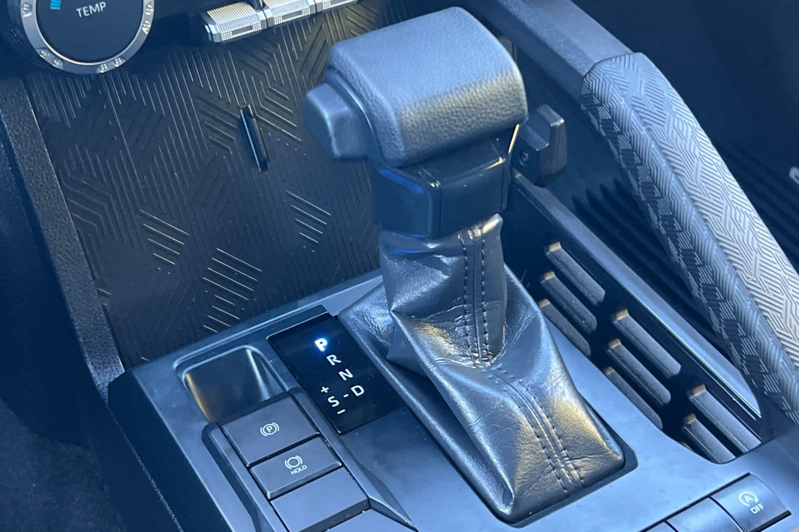 Thumbnail: 2024 Toyota Tacoma - 21