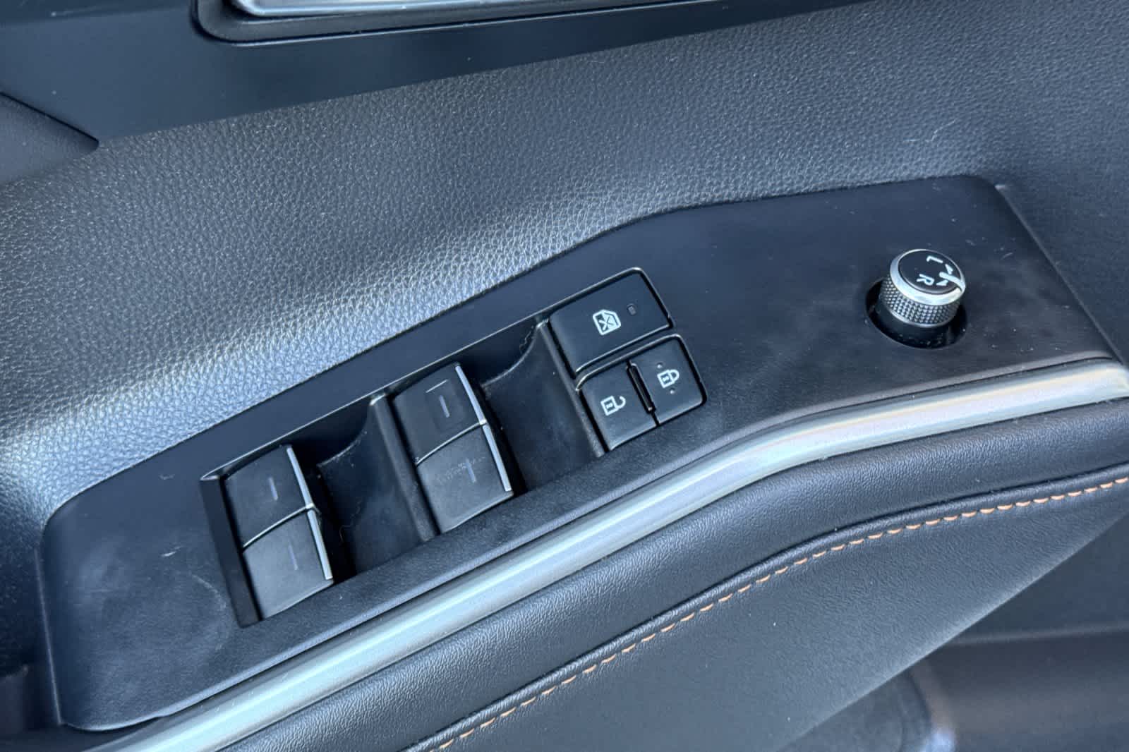 Thumbnail: 2022 Toyota Highlander - 13