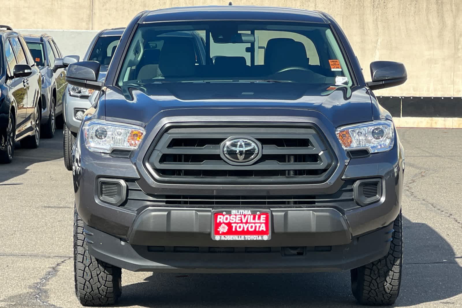 Thumbnail: 2022 Toyota Tacoma - 10