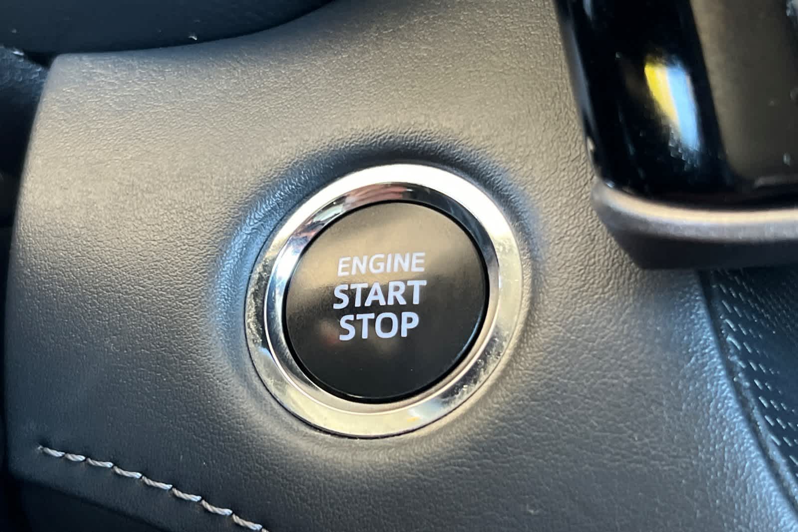 Thumbnail: 2023 Toyota Highlander - 25