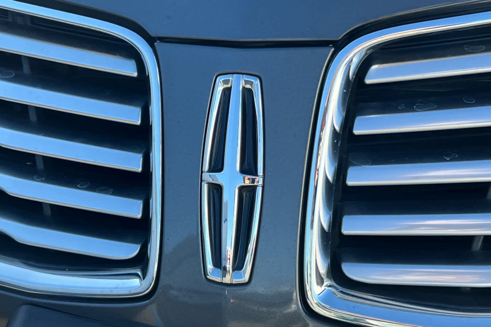 Thumbnail: 2018 Lincoln MKC - 9