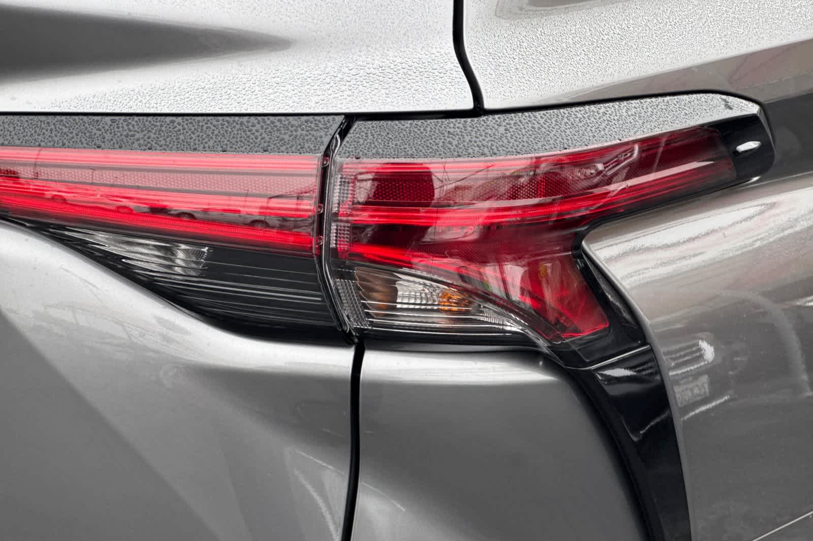 Thumbnail: 2026 Toyota Sienna - 32