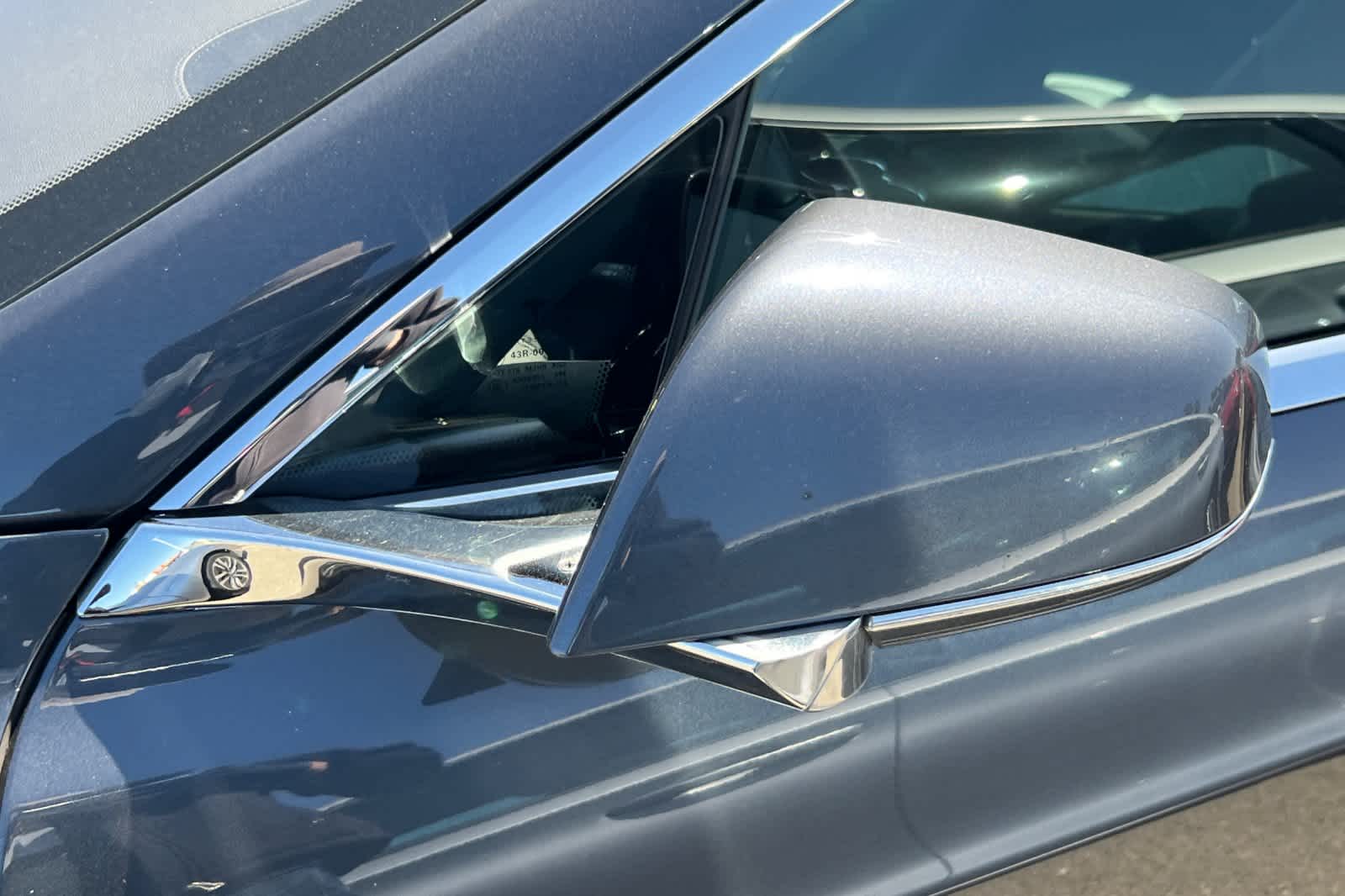 Thumbnail: 2015 Tesla Model S - 9