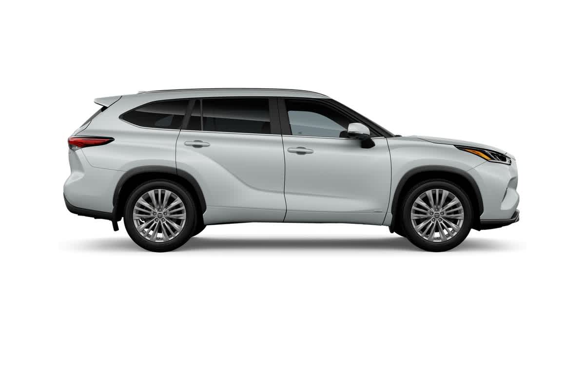 Thumbnail: 2026 Toyota Highlander - 12