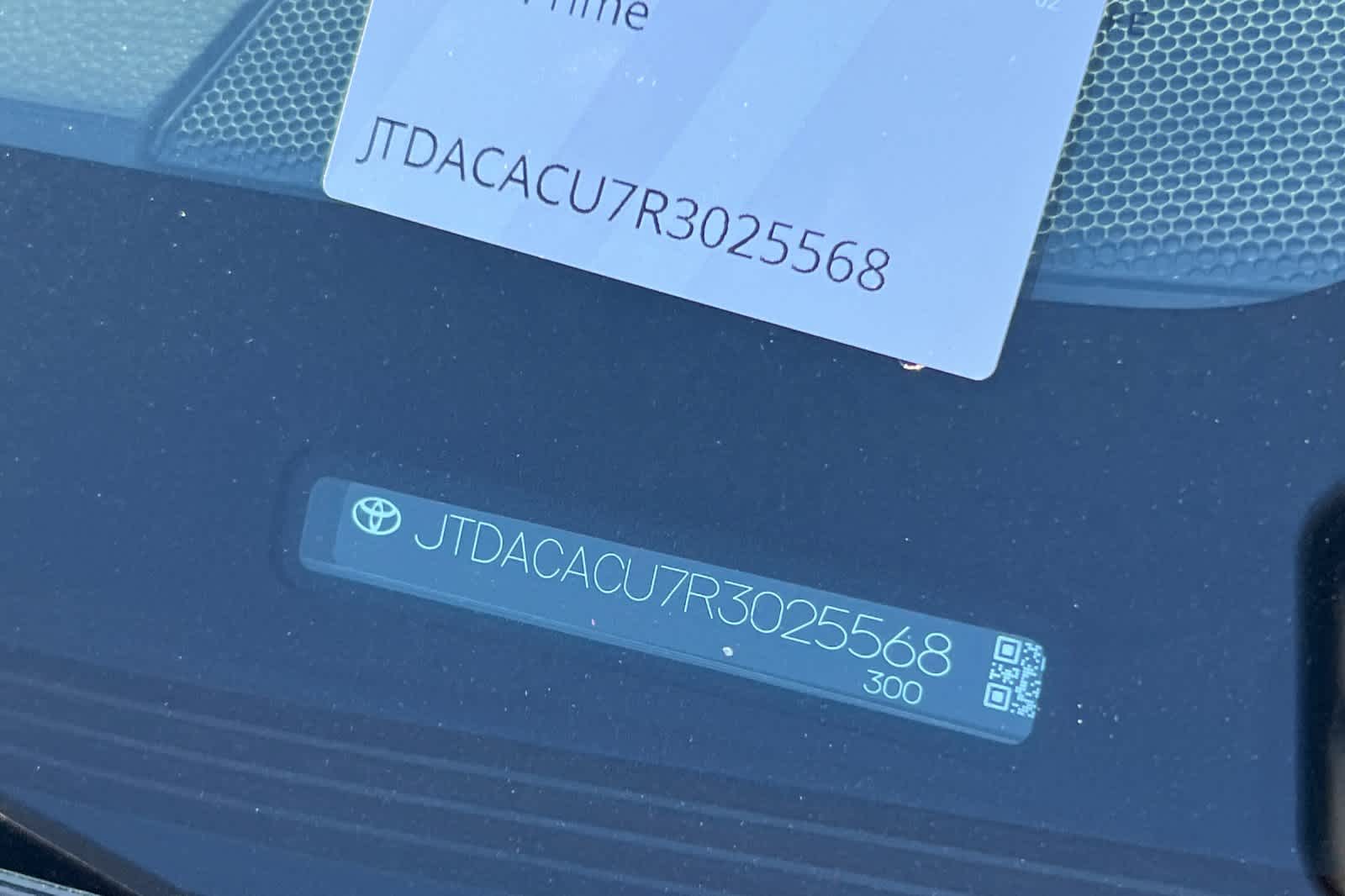 Thumbnail: 2024 Toyota Prius Prime - 22