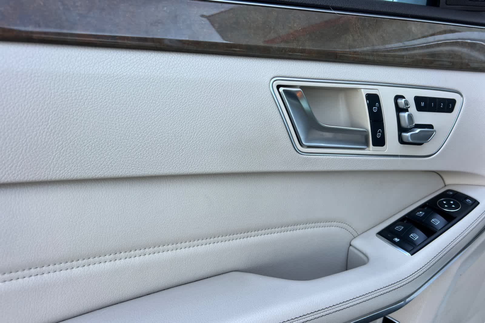 Thumbnail: 2014 Mercedes-Benz E-Class - 12