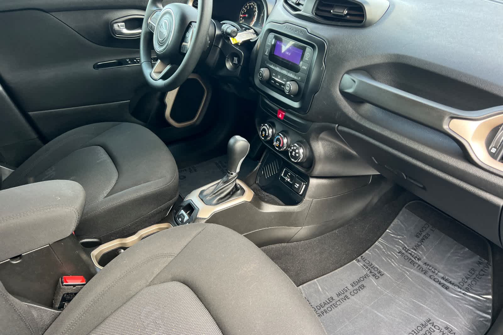 Thumbnail: 2017 Jeep Renegade - 16