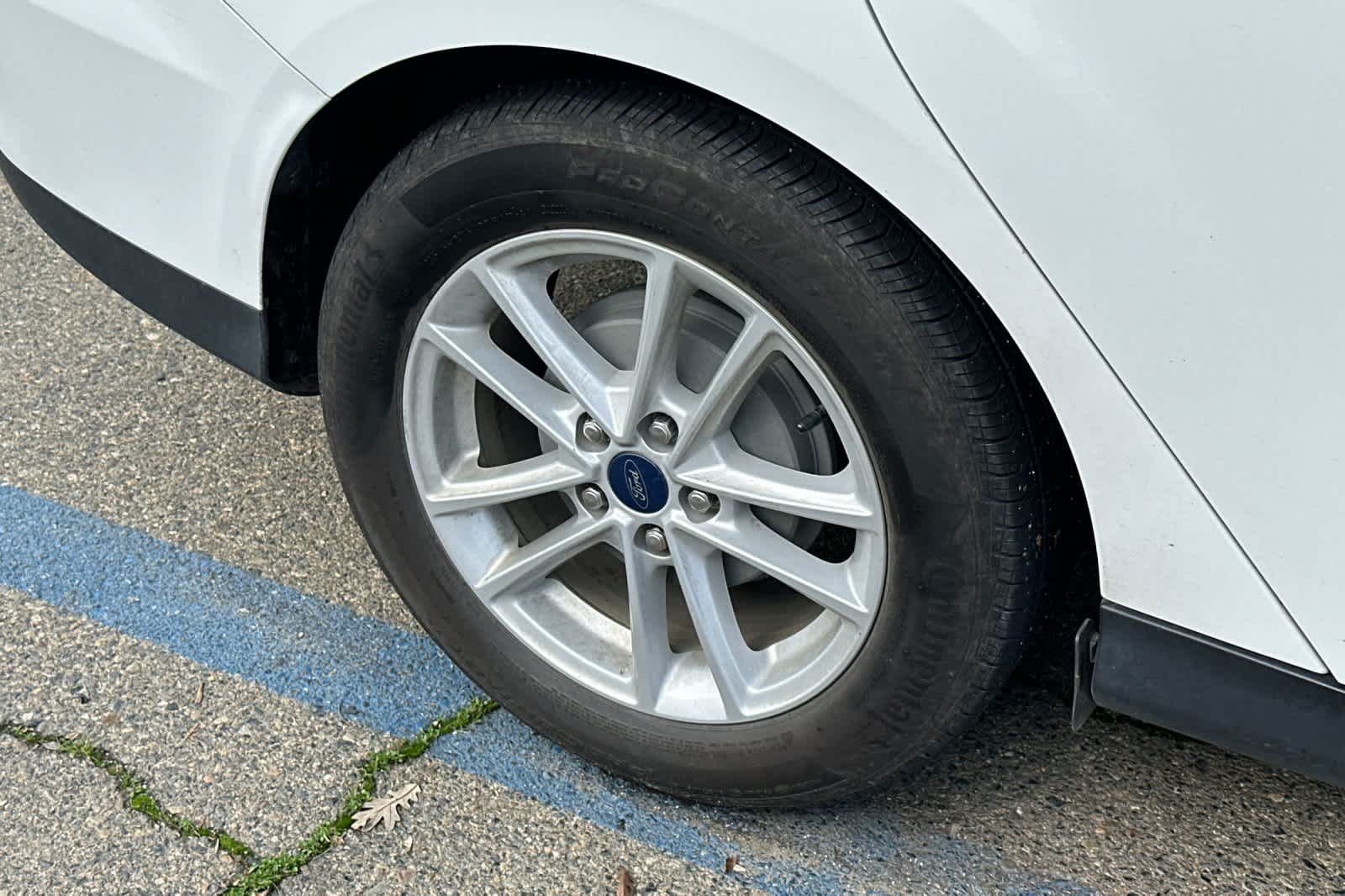 Thumbnail: 2018 Ford Focus - 14