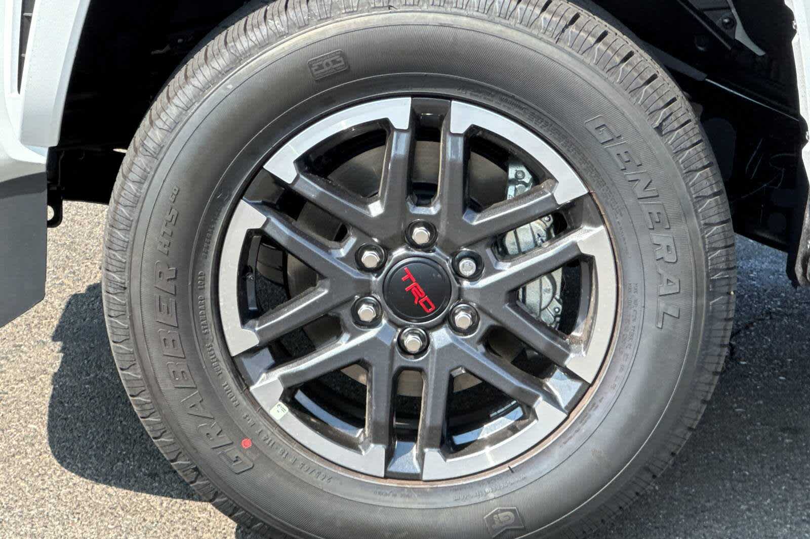 2025 Toyota Tacoma TRD Sport 31