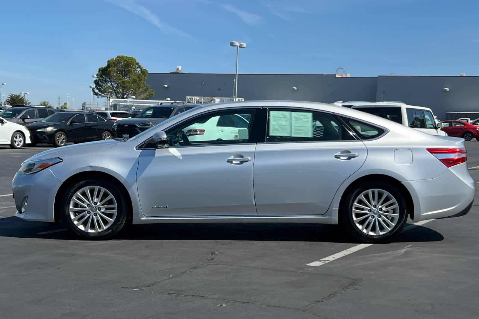 Thumbnail: 2013 Toyota Avalon - 9