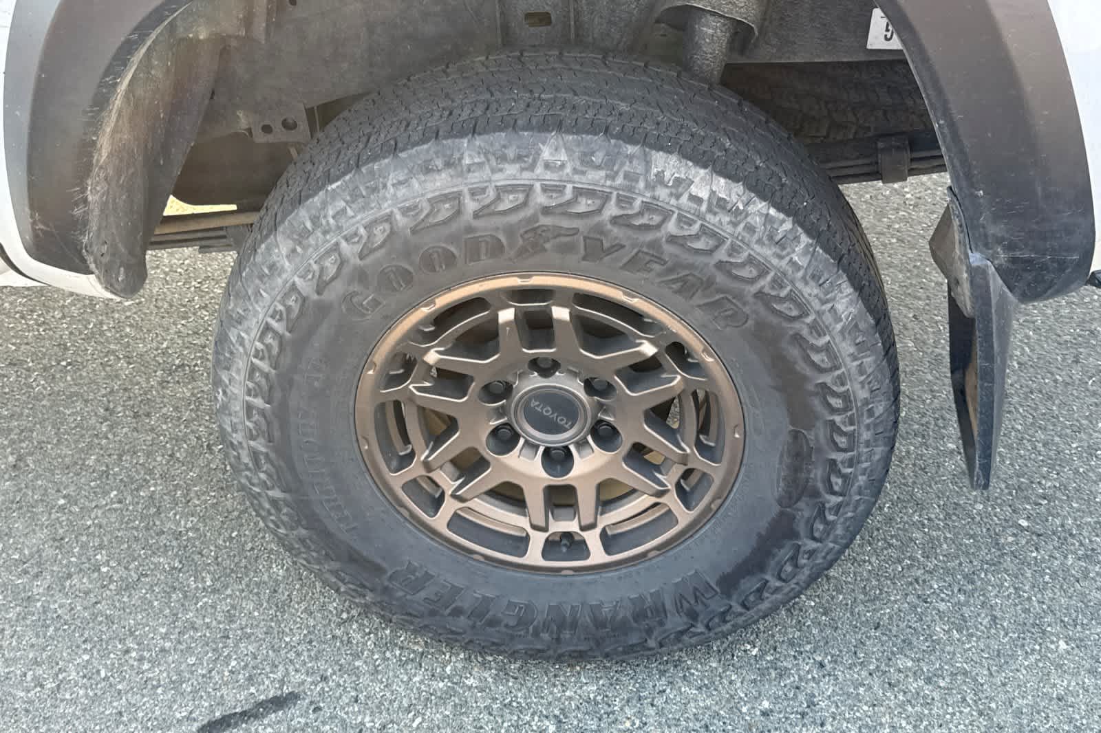 Thumbnail: 2023 Toyota Tacoma - 18