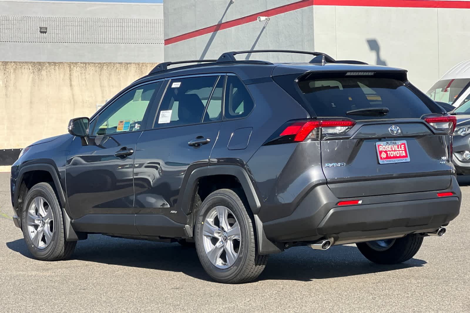 Thumbnail: 2025 Toyota RAV4 - 6