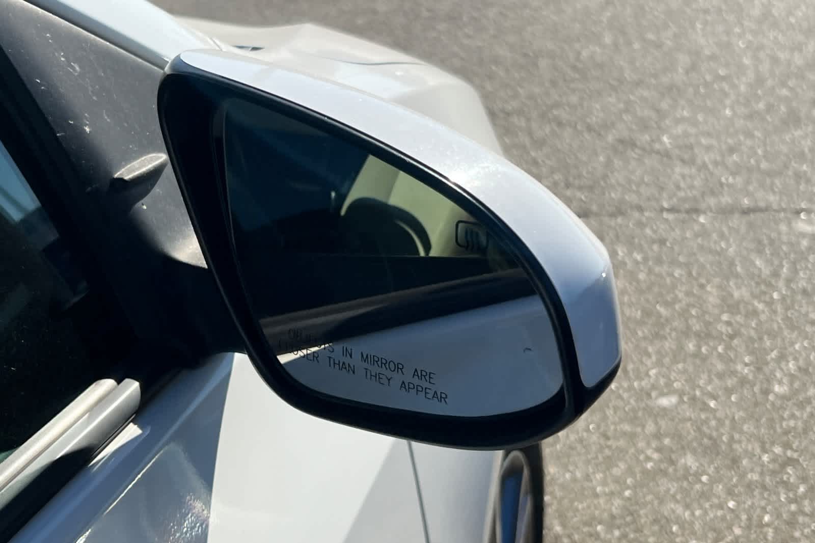 Thumbnail: 2015 Toyota Corolla - 13