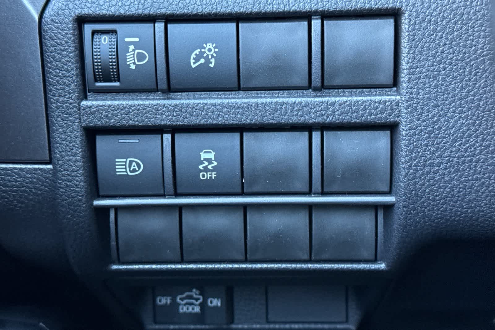 Thumbnail: 2025 Toyota Tacoma - 27