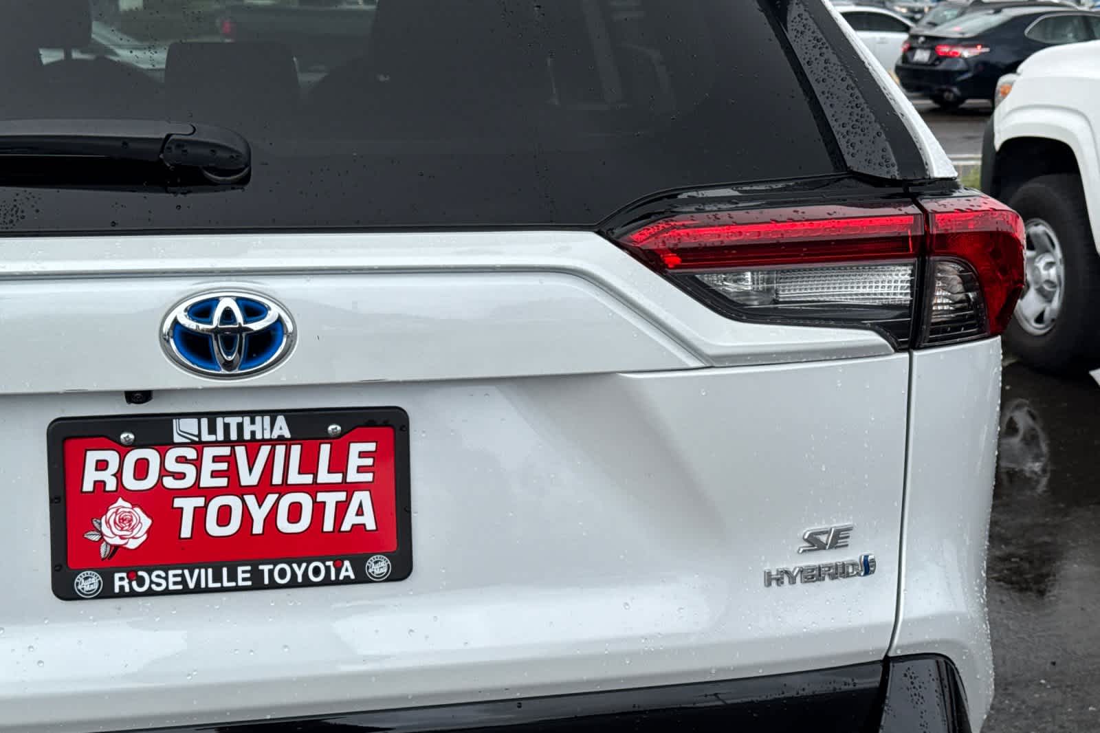 Thumbnail: 2024 Toyota RAV4 - 17