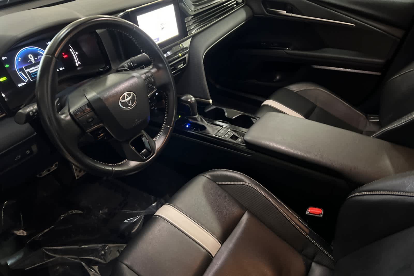 Thumbnail: 2025 Toyota Camry - 11