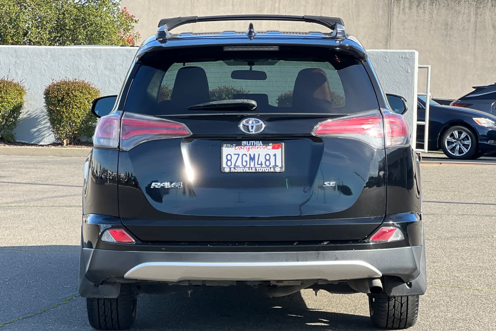 Thumbnail: 2016 Toyota RAV4 - 8