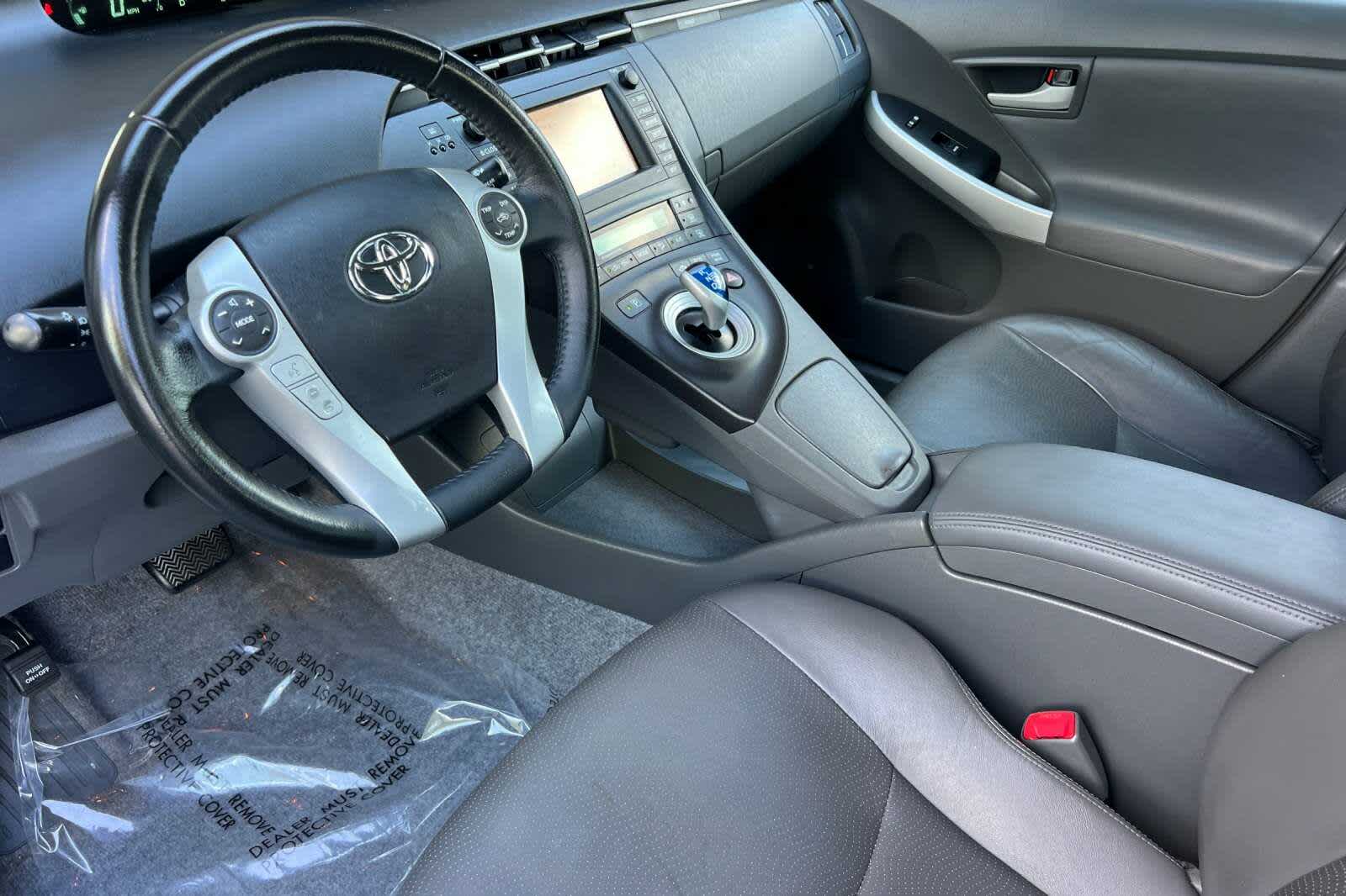 Thumbnail: 2011 Toyota Prius - 11