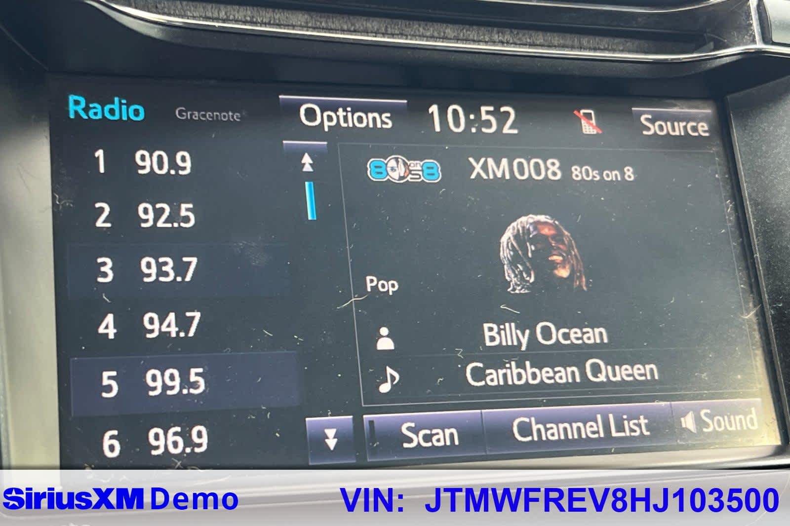 Thumbnail: 2017 Toyota RAV4 - 29