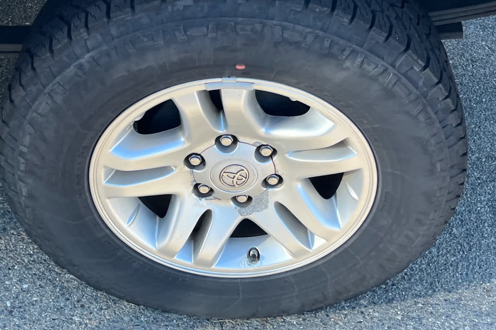 Thumbnail: 2005 Toyota Tundra - 18