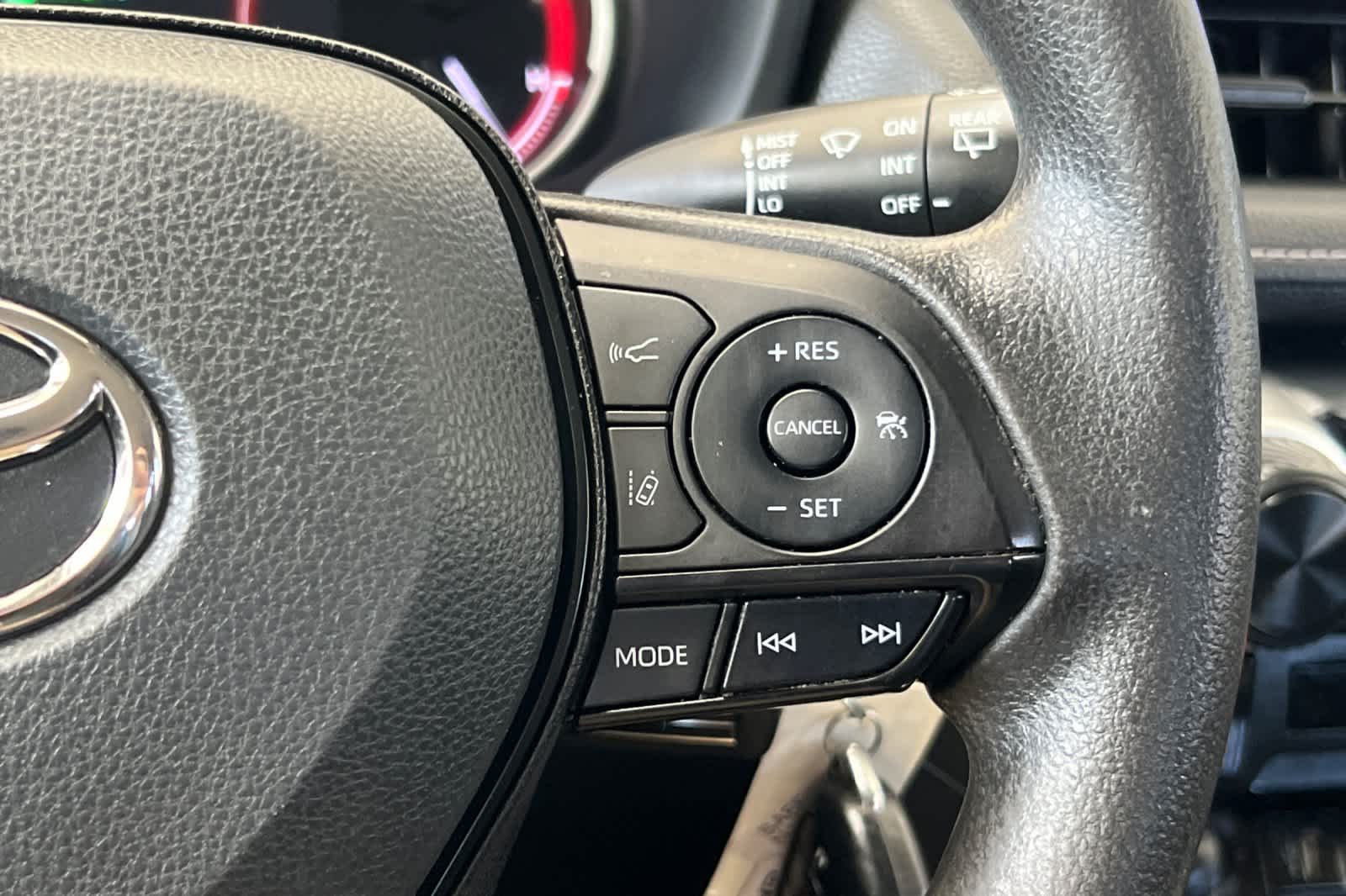 Thumbnail: 2023 Toyota RAV4 - 26