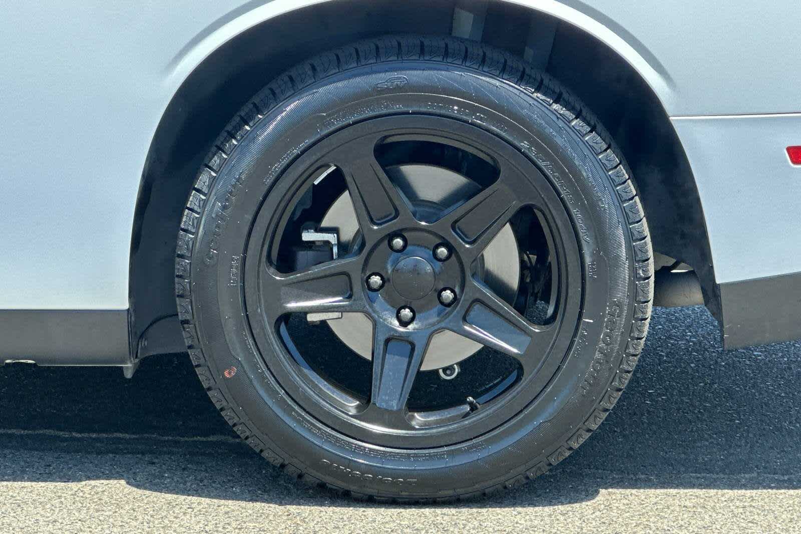 Thumbnail: 2018 Dodge Challenger - 30