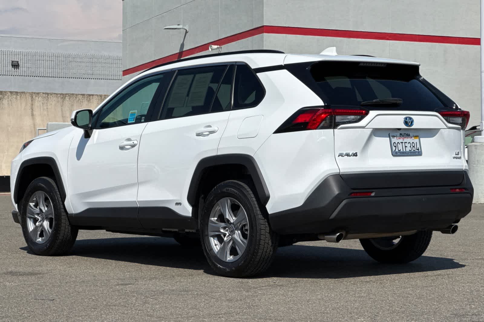 Thumbnail: 2022 Toyota RAV4 - 7