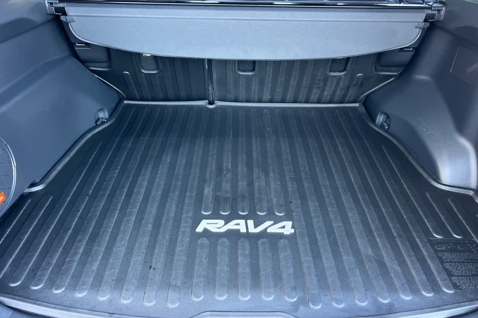 Thumbnail: 2024 Toyota RAV4 - 16