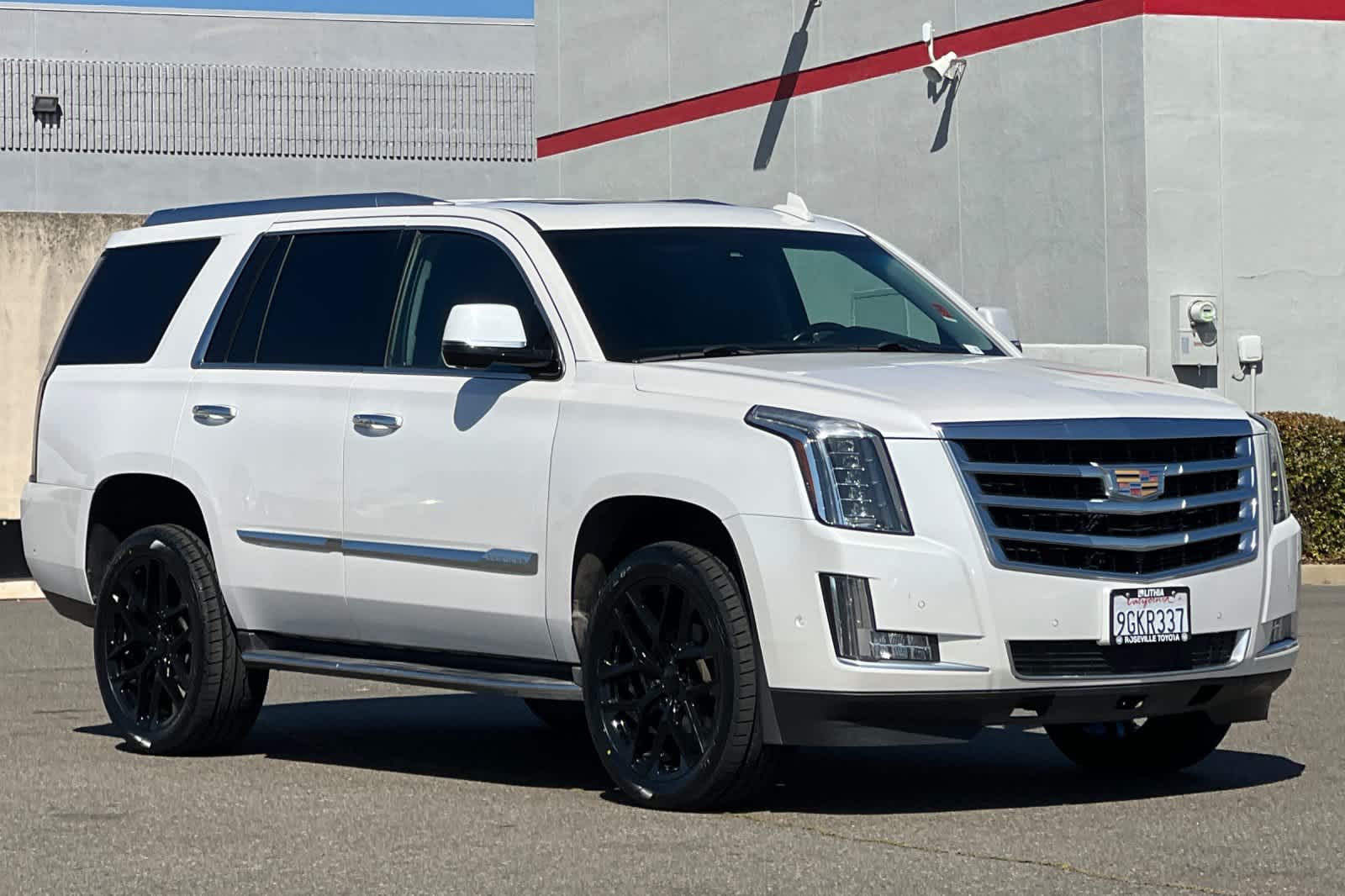 Thumbnail: 2017 Cadillac Escalade - 5