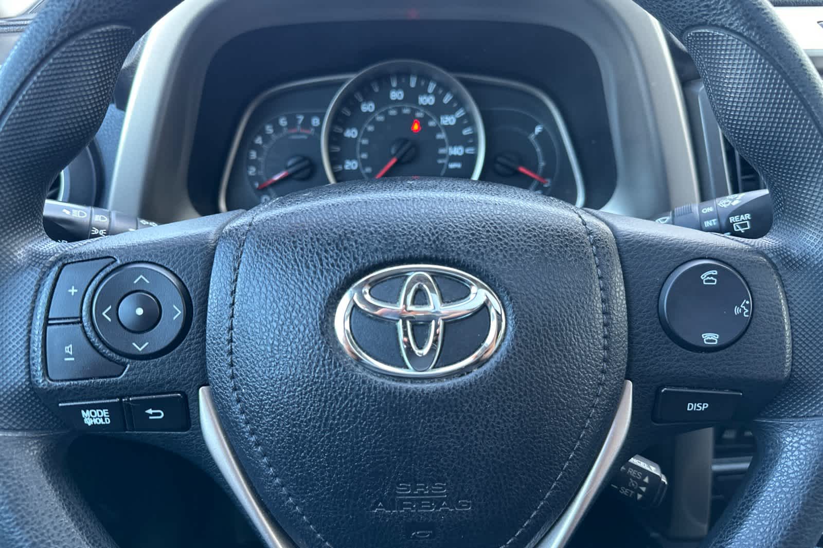 Thumbnail: 2015 Toyota RAV4 - 23