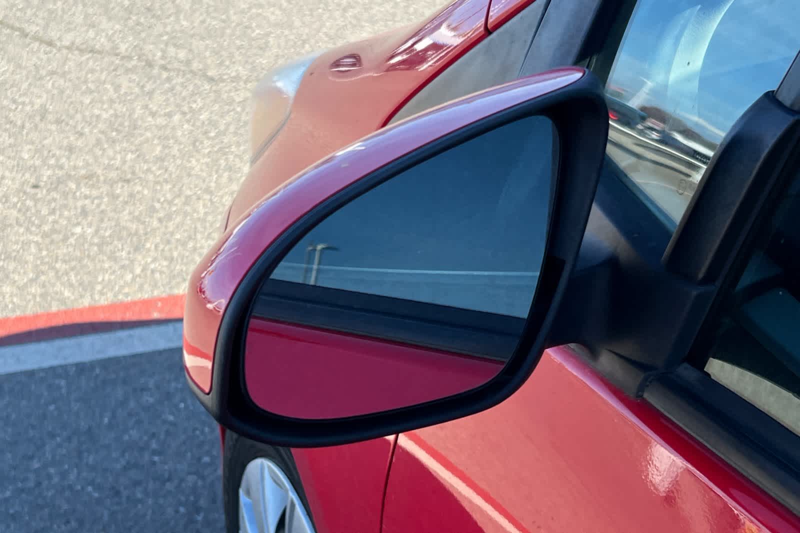 Thumbnail: 2014 Toyota Yaris - 19