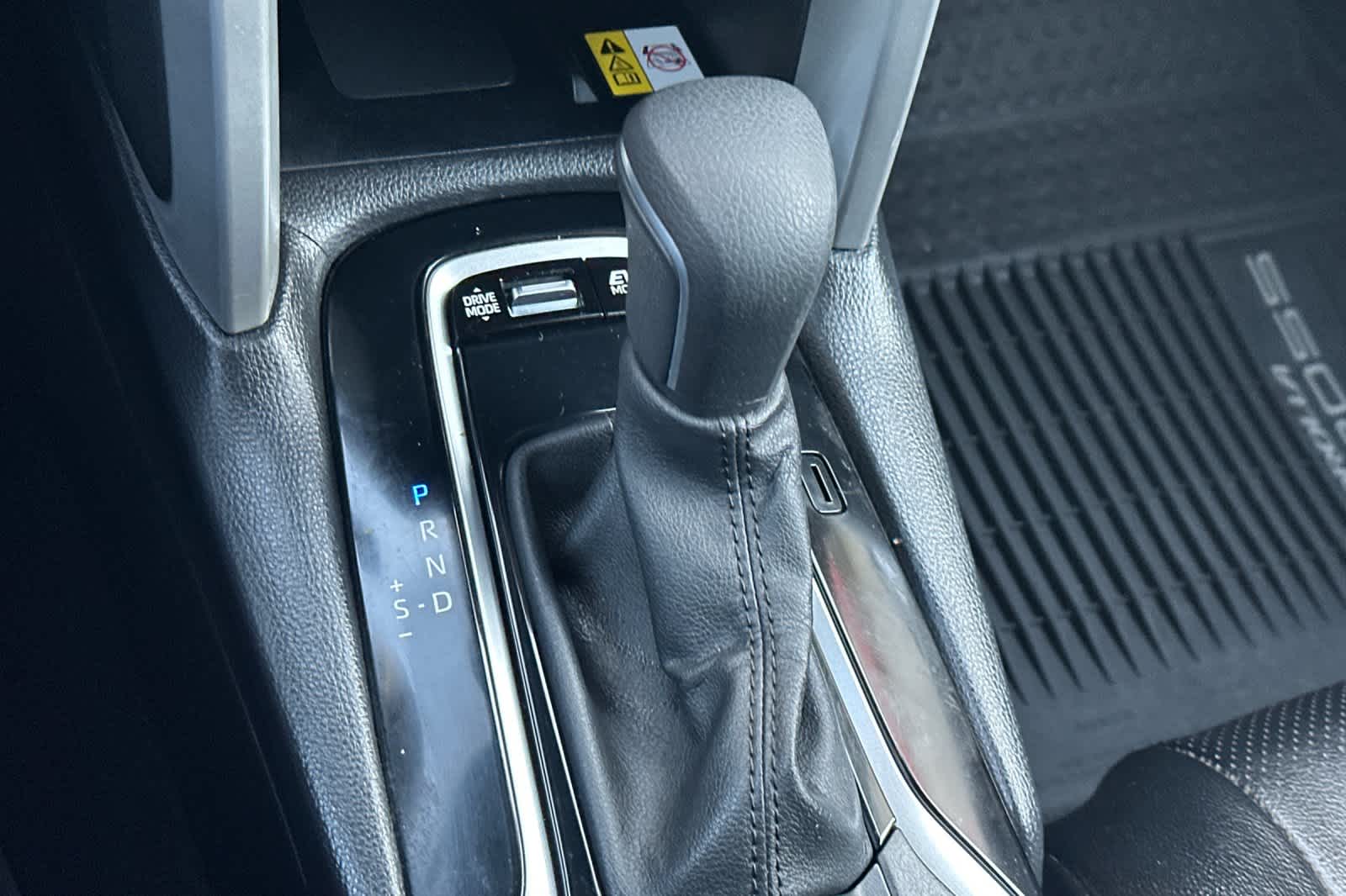 Thumbnail: 2023 Toyota Corolla Cross - 22