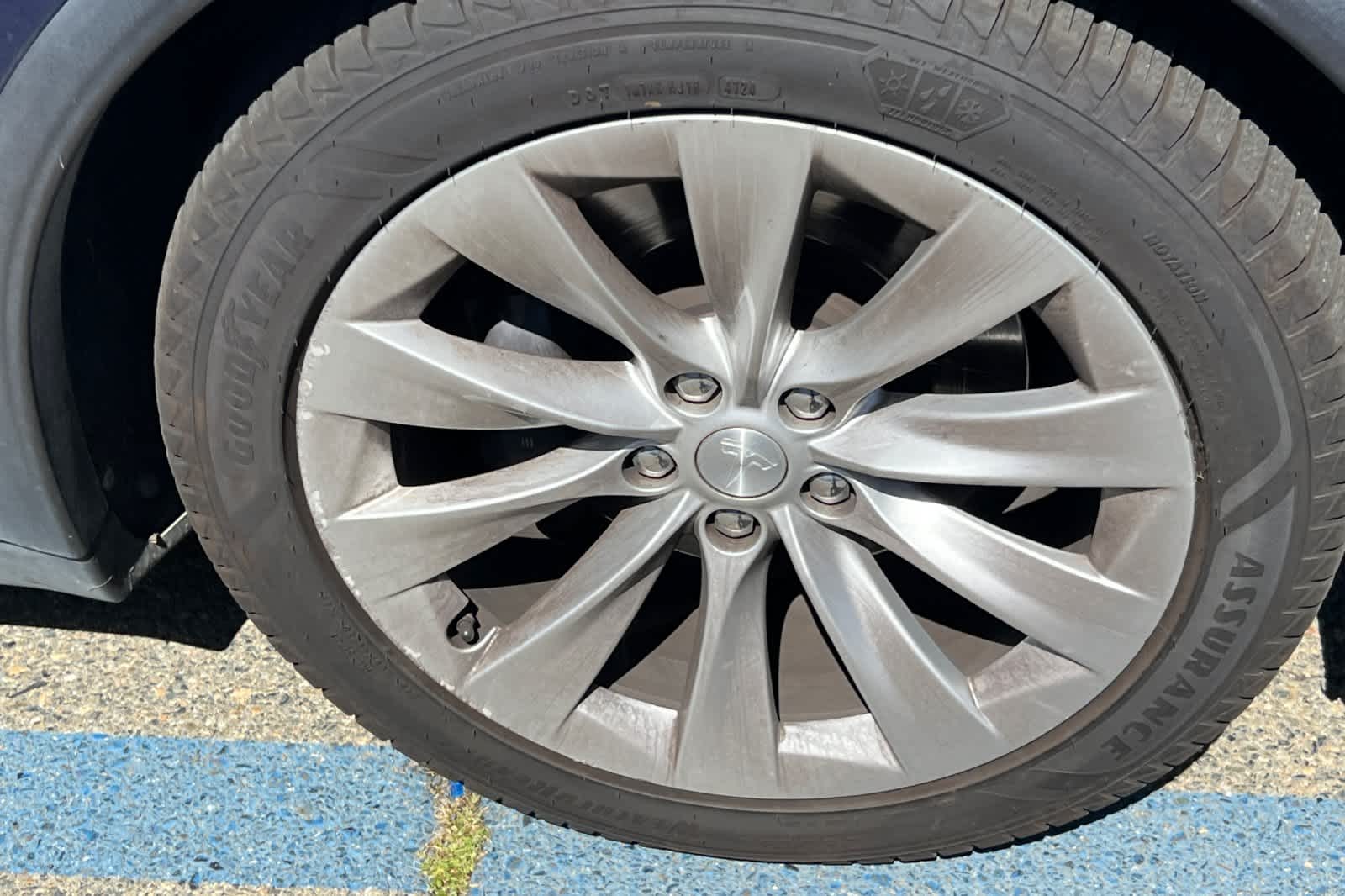 Thumbnail: 2017 Tesla Model X - 15