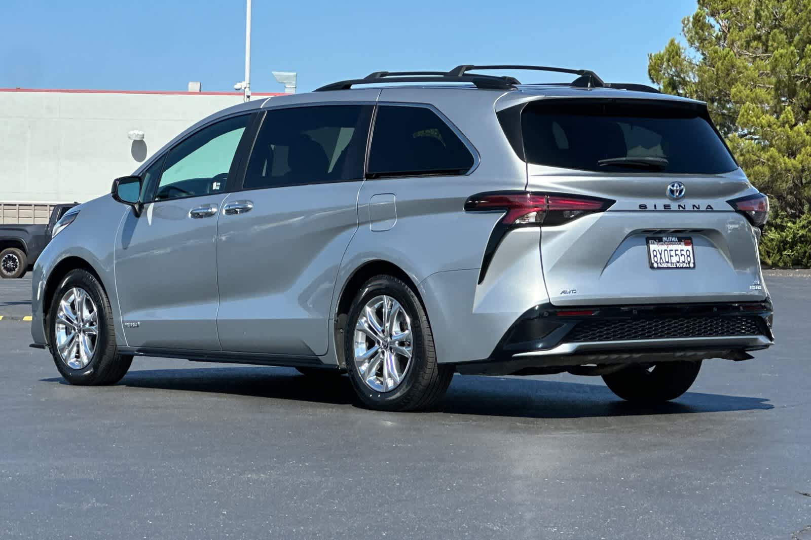 Thumbnail: 2021 Toyota Sienna - 7
