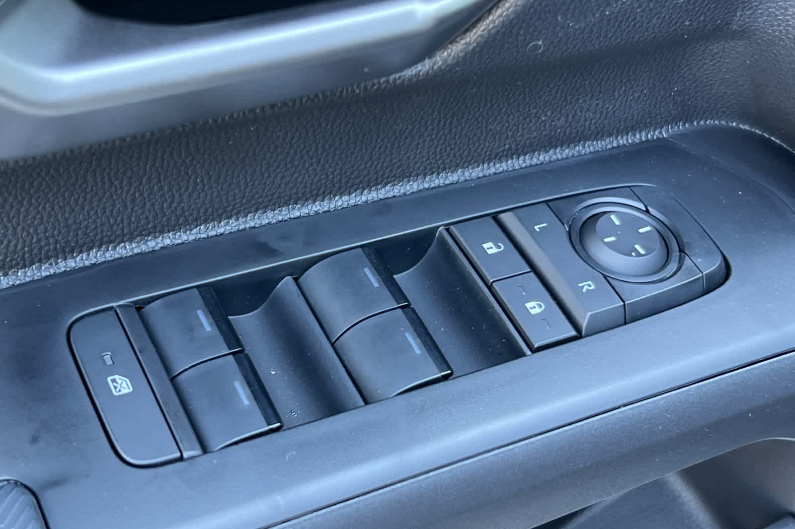 Thumbnail: 2025 Toyota Tacoma - 13