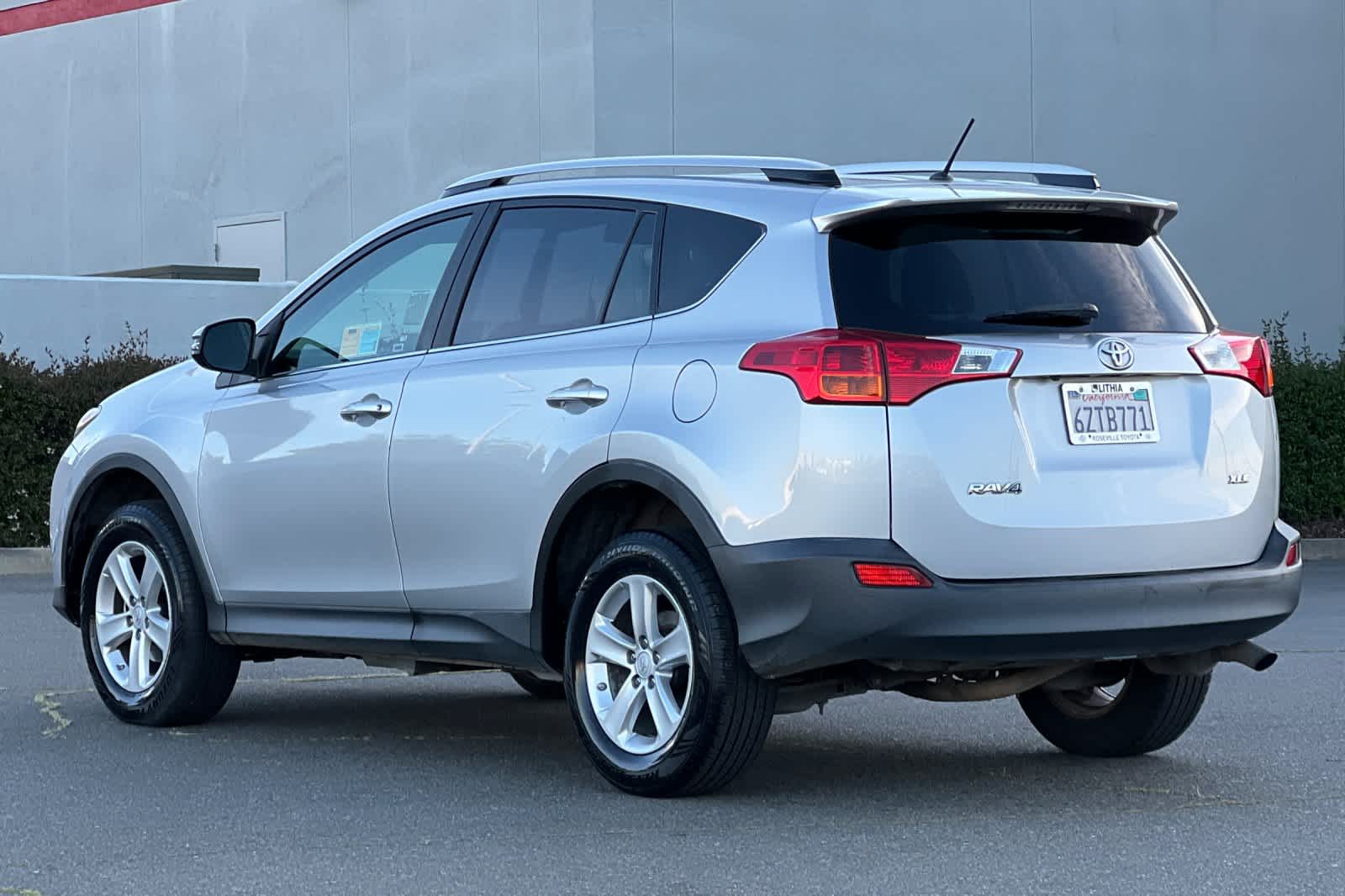 Thumbnail: 2013 Toyota RAV4 - 7