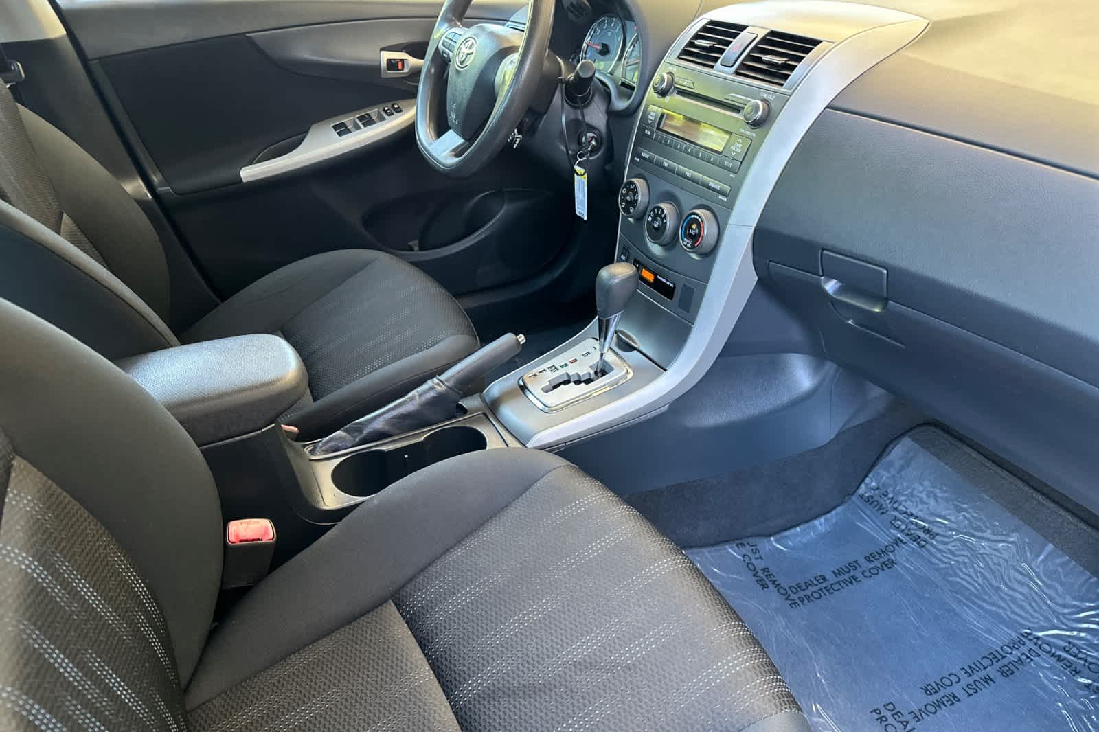 Thumbnail: 2011 Toyota Corolla - 16