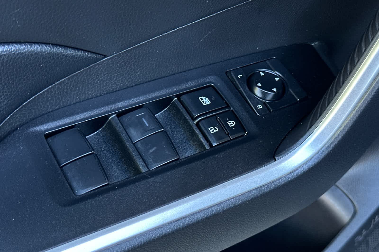 Thumbnail: 2021 Toyota RAV4 - 13