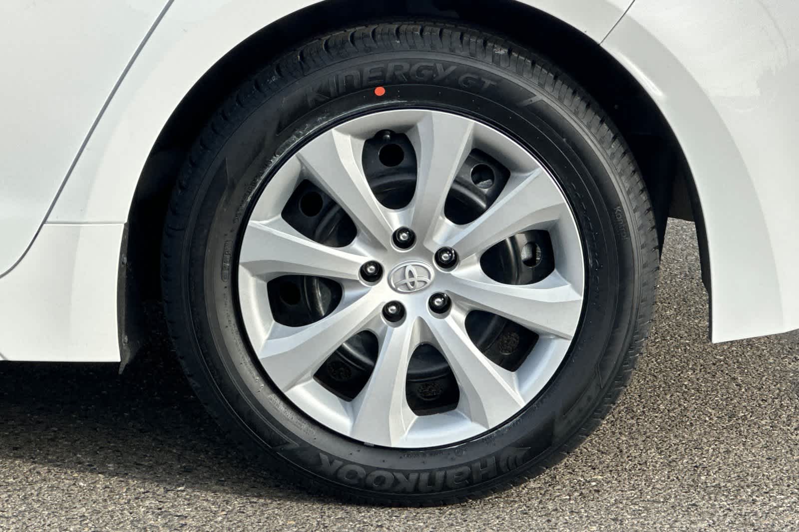 Thumbnail: 2024 Toyota Corolla - 29