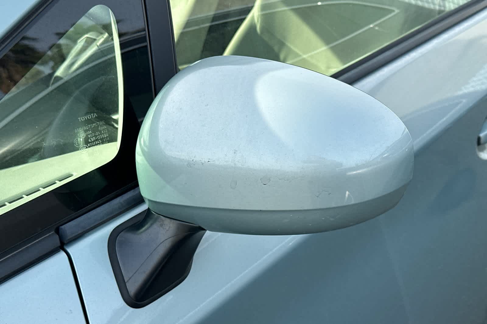 Thumbnail: 2012 Toyota Prius - 21