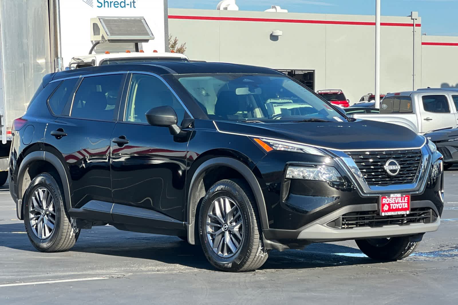 Thumbnail: 2023 Nissan Rogue - 5